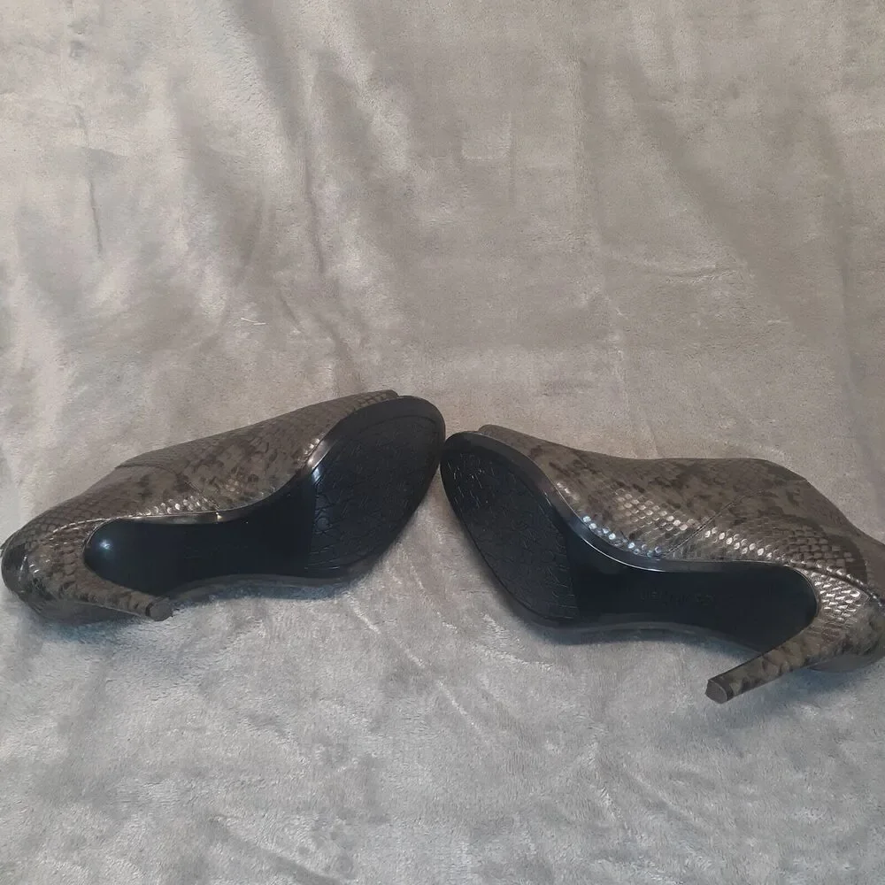 Calvin Klein Shoes Leather Sz 8.5 Black Pull On Stiletto Snake Booties Nastassia